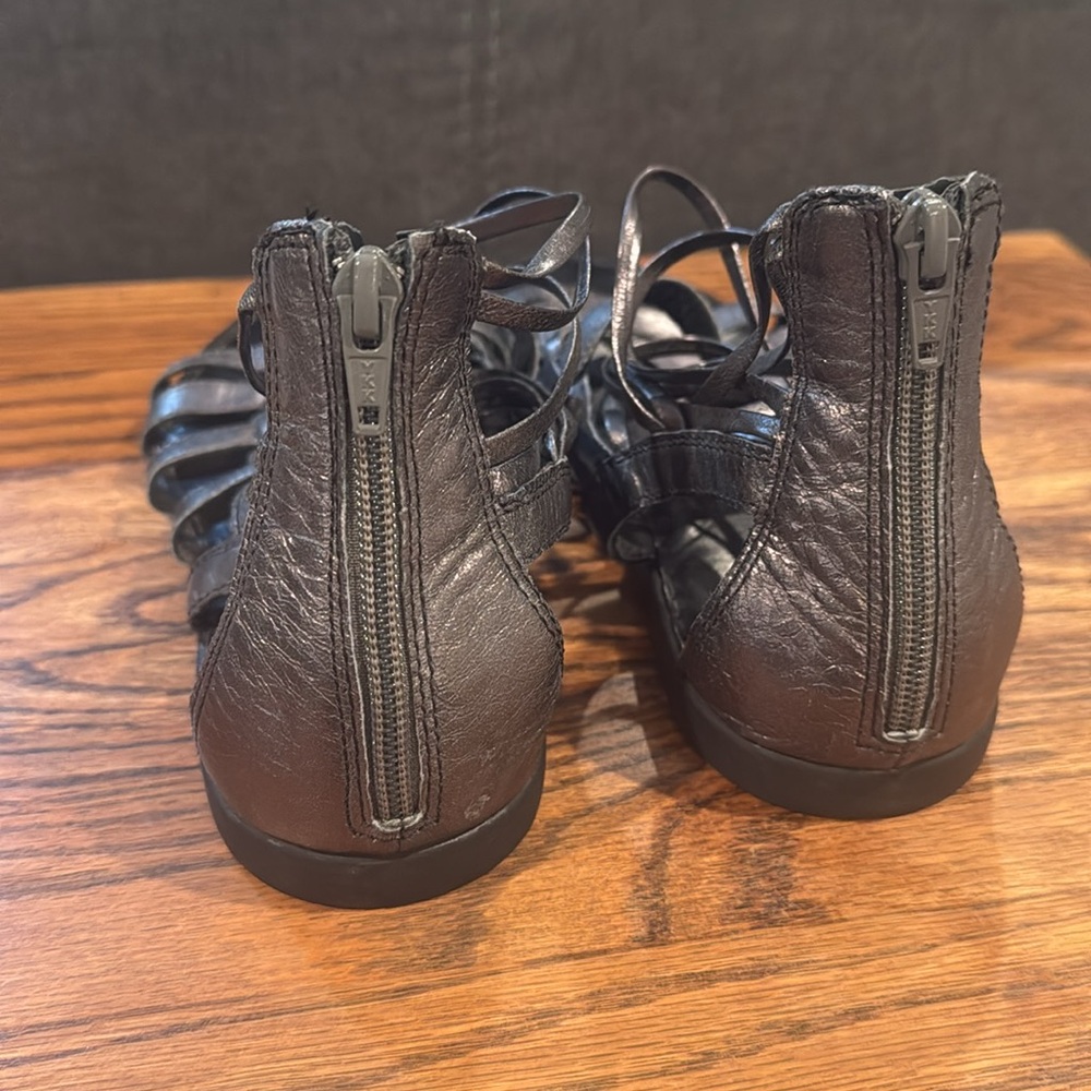Born Sandals - Picture 3 of 4